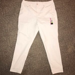 NOBO, size 21, NEW, white jeans